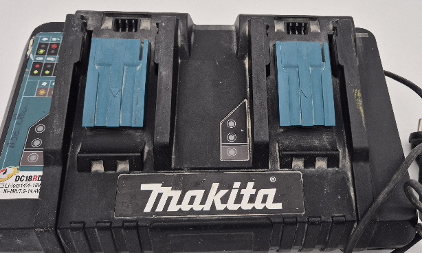 Réparation Chargeur Makita DC18RD Double 18V